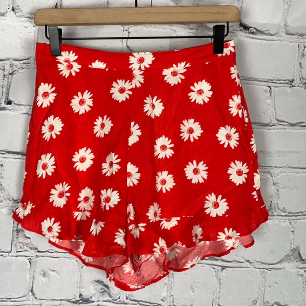 NWOT Nectar Clothing Flower Shorts Sz S